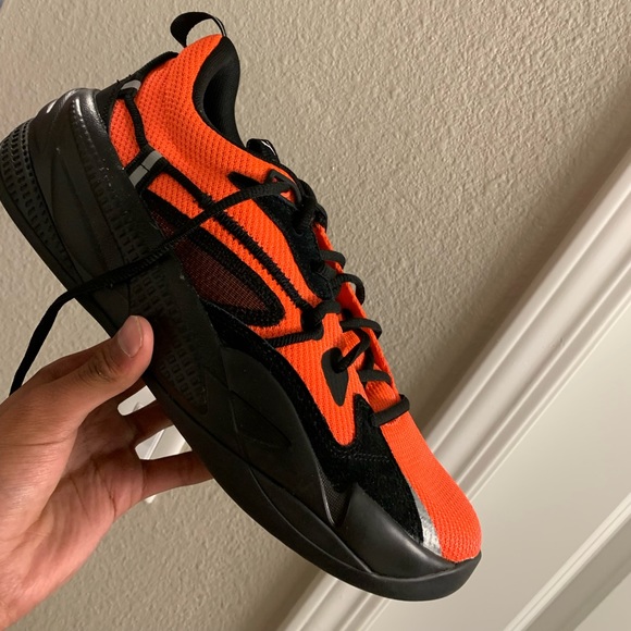 J Cole basketball shoes - Picture 2 of 2